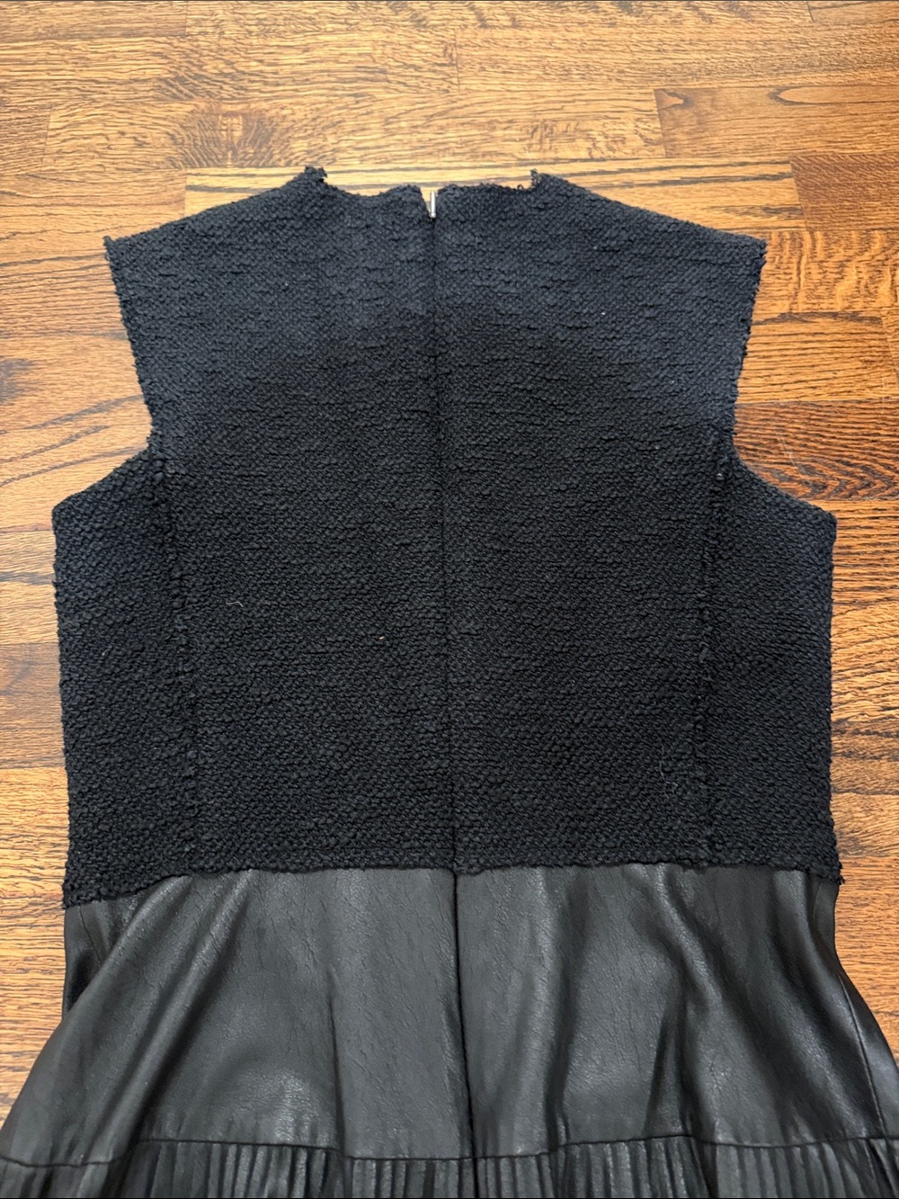 Rebecca Taylor Black V‑Neck Pleated Midi Dress - Picture 7 of 9